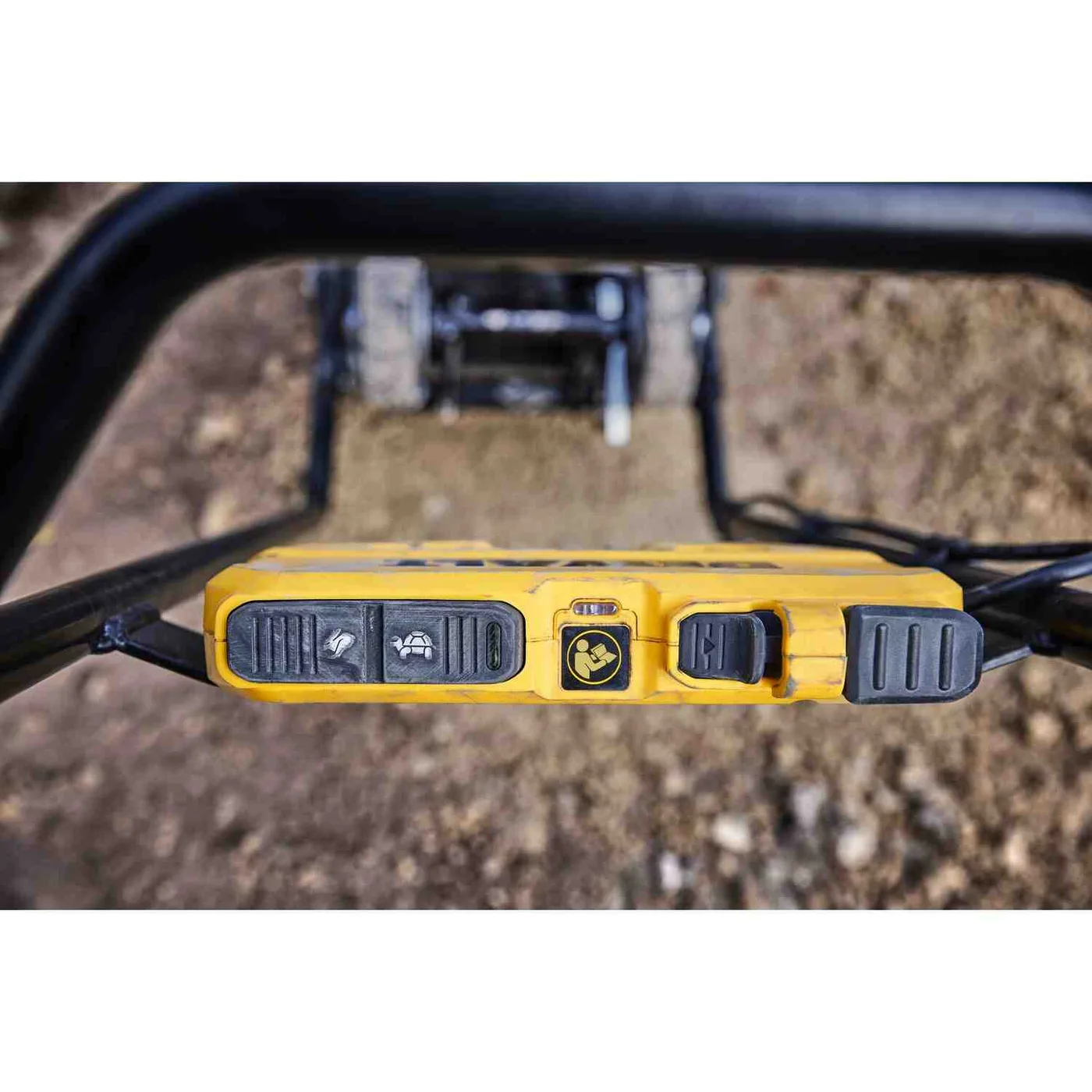 Вібраційна плита прямохідна акумуляторна POWERSHIFT DeWALT DCPS7154N — фото 6