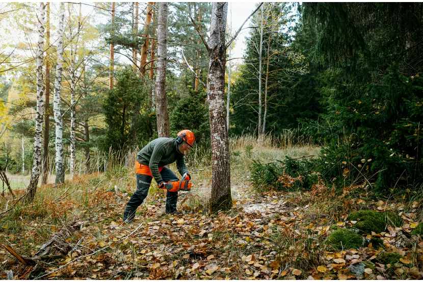 Акумуляторна ланцюгова пила Husqvarna 435i професійна — фото 5