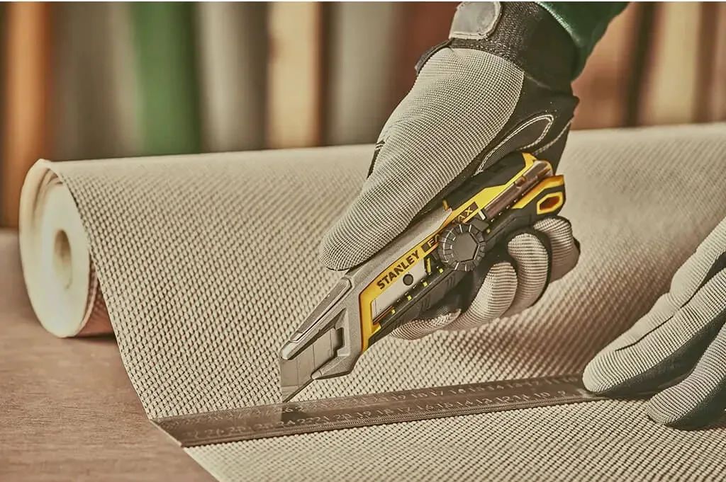 Ніж FatMax Integrated Snap Knife довжиною 165 мм з лезом шириною 18 мм з сегментами, що відламуються STANLEY FMHT10592-0 — фото 6