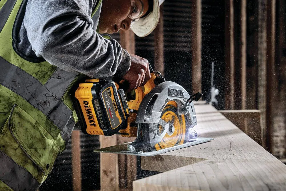 Пила дискова акумуляторна безщіткова DeWALT DCS573NT — фото 6