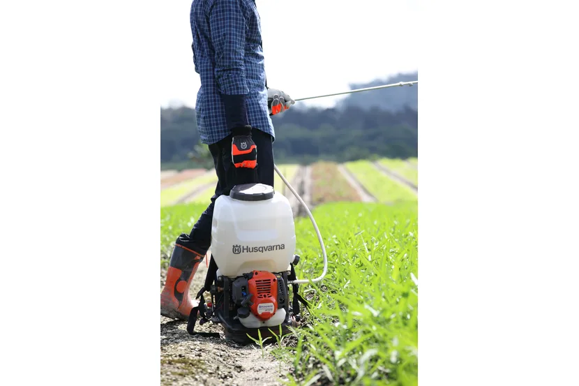 Бензиновий обприскувач Husqvarna 321S15 професійний для саду — фото 4