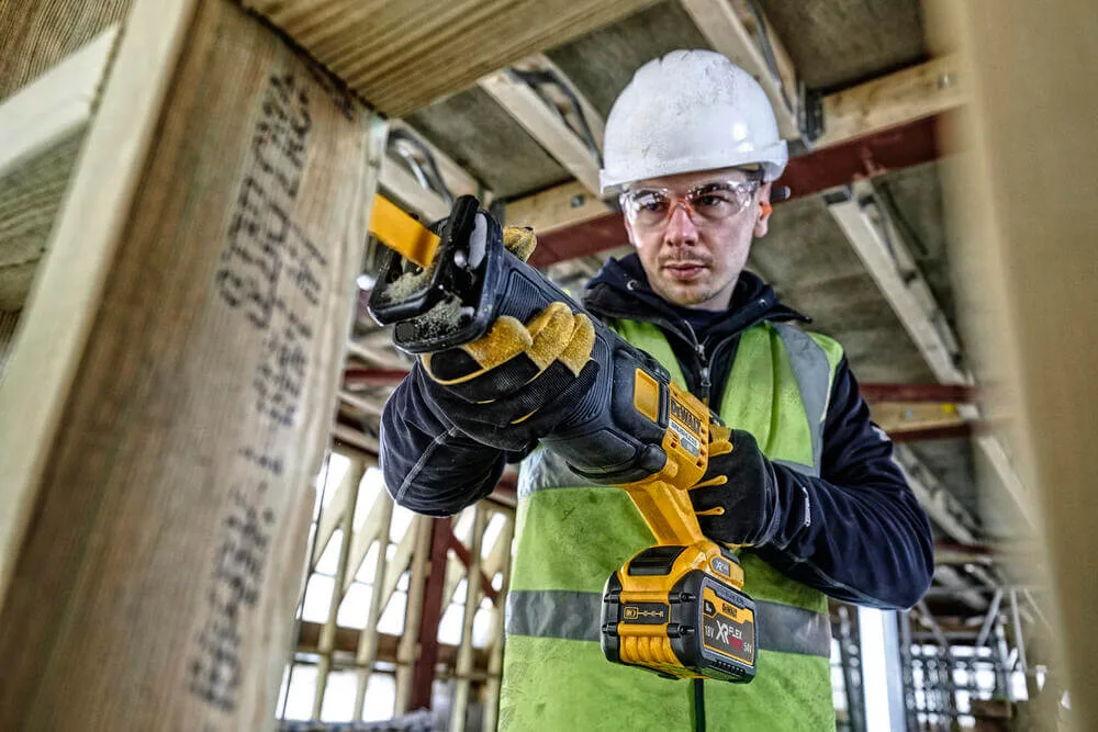 Пила шабельна акумуляторна DeWALT DCS389NT — фото 5