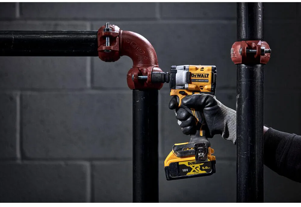 Гайкокрут ударний акумуляторний безщітковий DeWALT DCF922P2T — фото 3