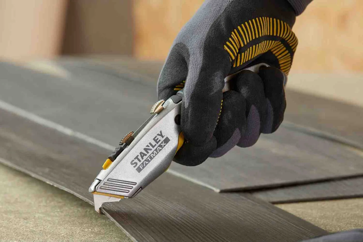Ніж FatMax® Xtreme ™ довжиною 180 мм з двома висувними лезами для оздоблювальних робіт STANLEY 0-10-789 — фото 6