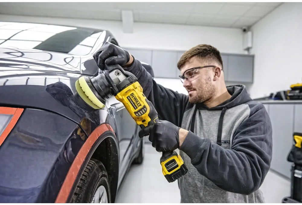 Полірувальна машина акумуляторна безщіткова DeWALT DCM848N — фото 6