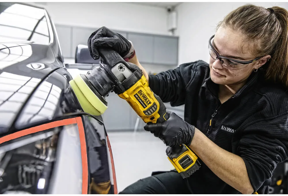 Полірувальна машина акумуляторна безщіткова DeWALT DCM848N — фото 4