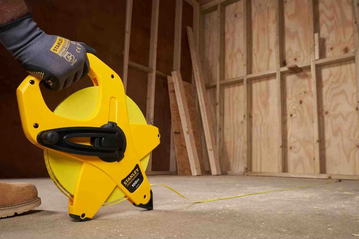 Рулетка вимірювальна PowerWinder Fiberglass довжиною 100 м, шириною 12.7 мм, стрічка зі скловолокном STANLEY 2-34-777 — фото 5