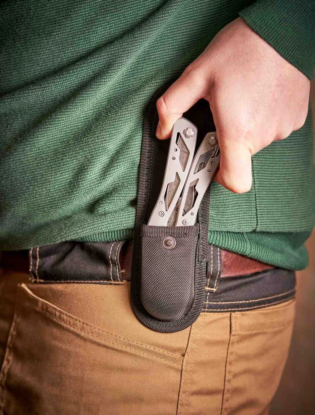 Універсальний інструмент MULTI-TOOL з дванадцятьма функціями в жорсткому чохлі для поясного носіння STANLEY 0-84-519 — фото 6