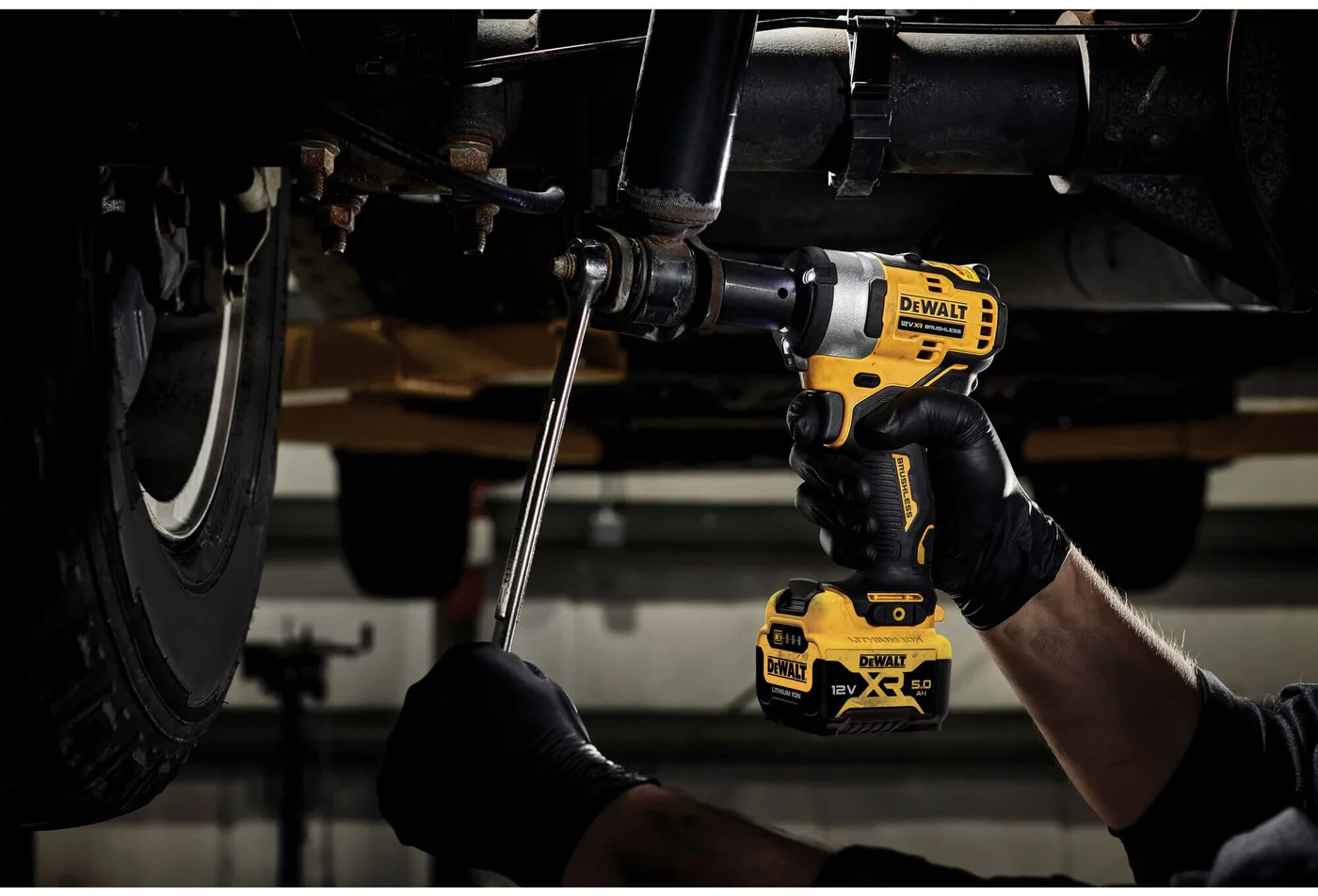 Гайкокрут ударный акумуляторний безщітковий DeWALT DCF901P2 — фото 5