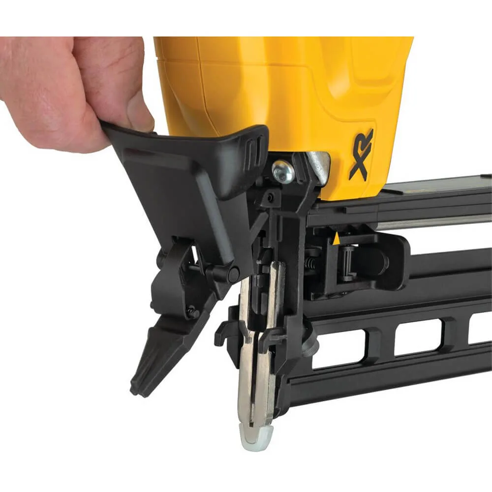 Пістолет цвяхозабивний акумуляторний безщітковий DeWALT DCN662N — фото 3