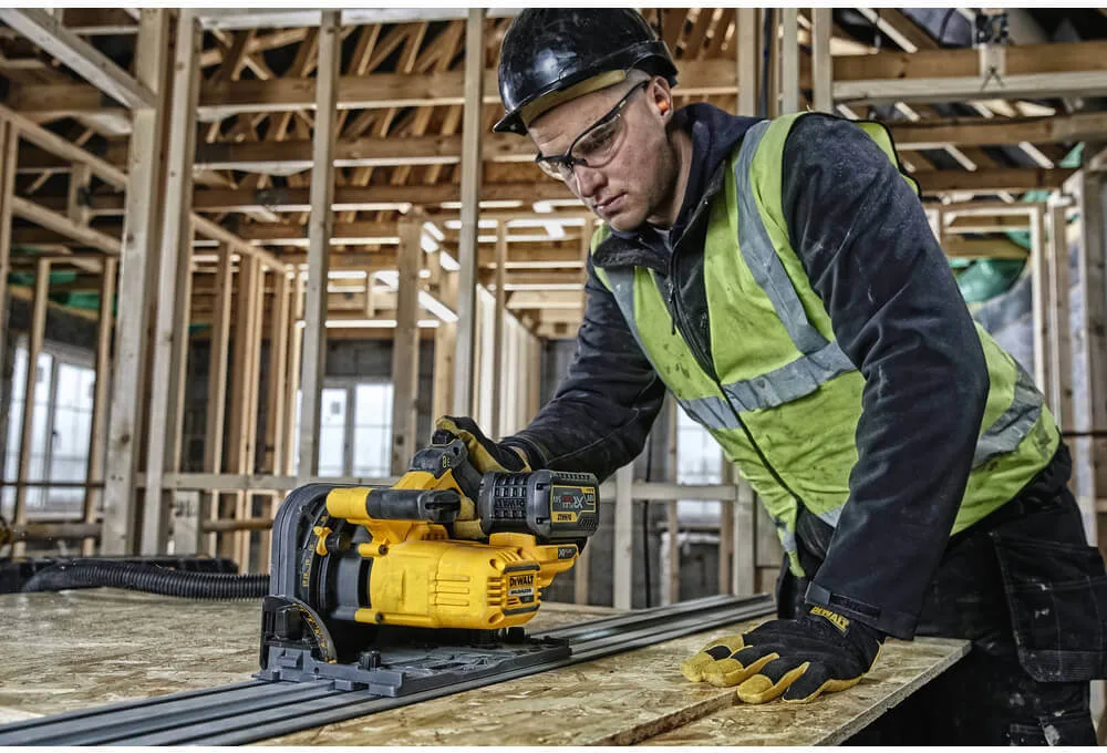 Пила дискова занурювальна акумуляторна DeWALT DCS520NT — фото 6