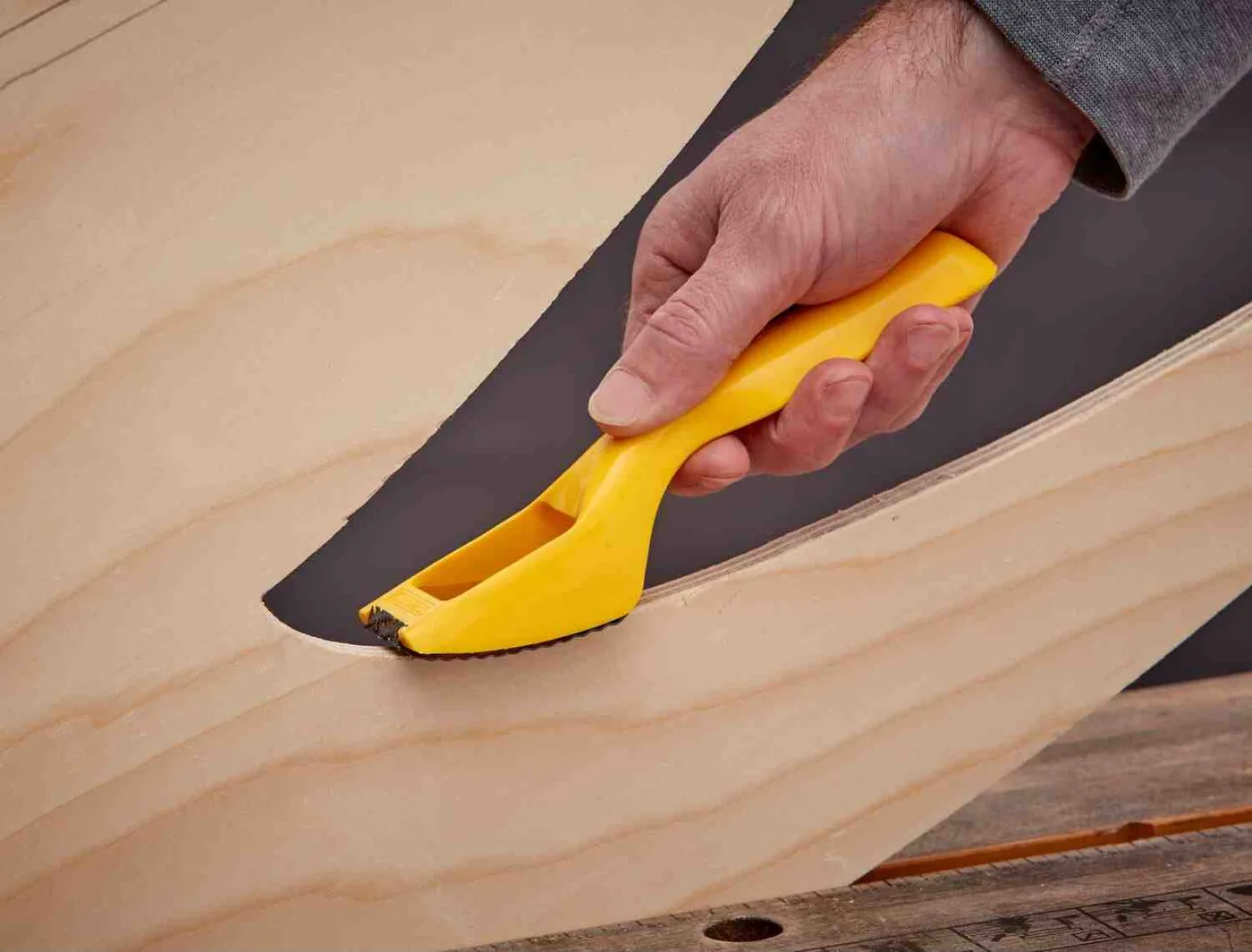 Рашпіль Surform Shaver Tool з литим пластмасовим корпусом з довжиною леза 65 мм STANLEY 5-21-115 — фото 6