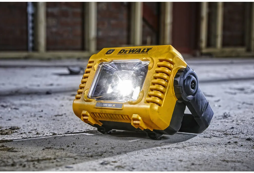 Ліхтар світлодіодний акумуляторний DeWALT DCL077 — фото 5