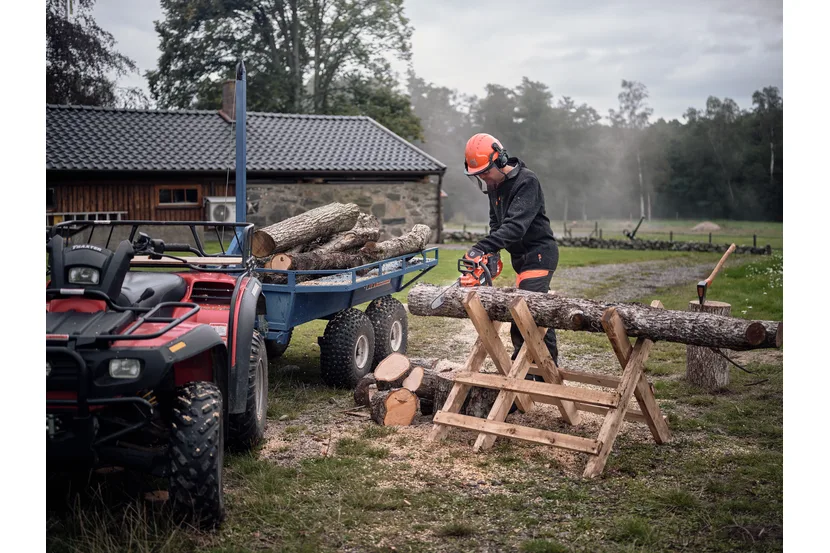Акумуляторна ланцюгова пила Husqvarna 435i професійна — фото 3