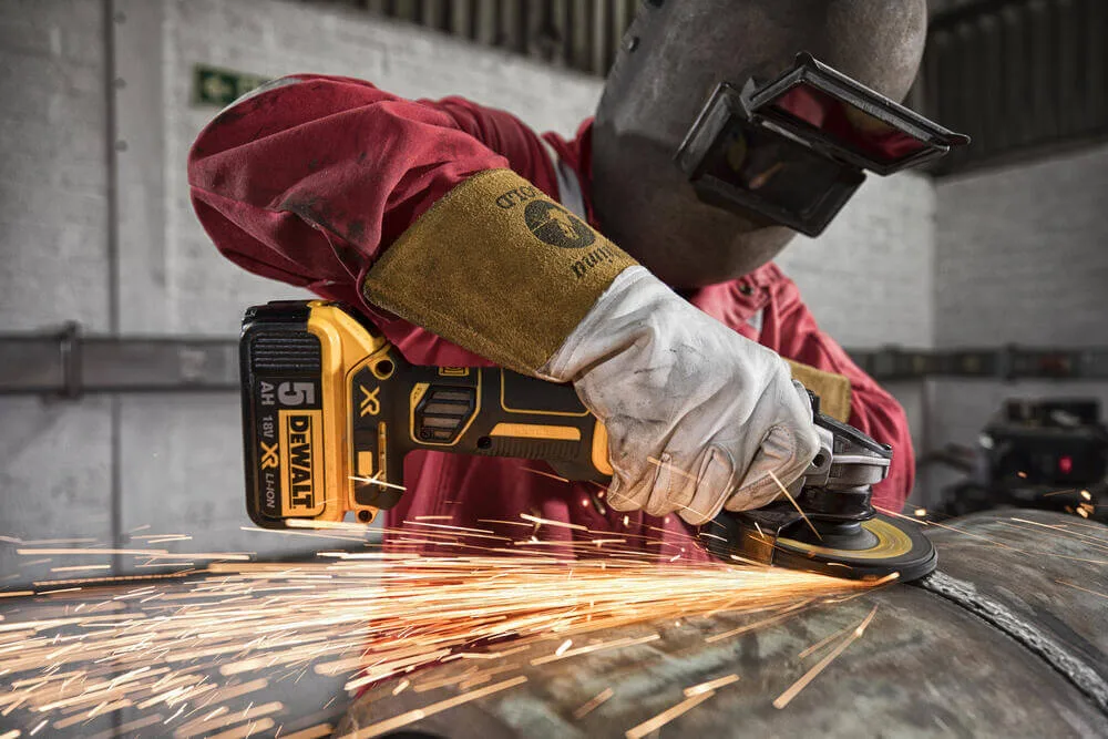 Шліфмашина кутова - болгарка акумуляторна безщіткова DeWALT DCG405P3 — фото 4