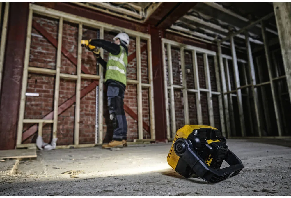 Ліхтар світлодіодний акумуляторний DeWALT DCL077 — фото 6