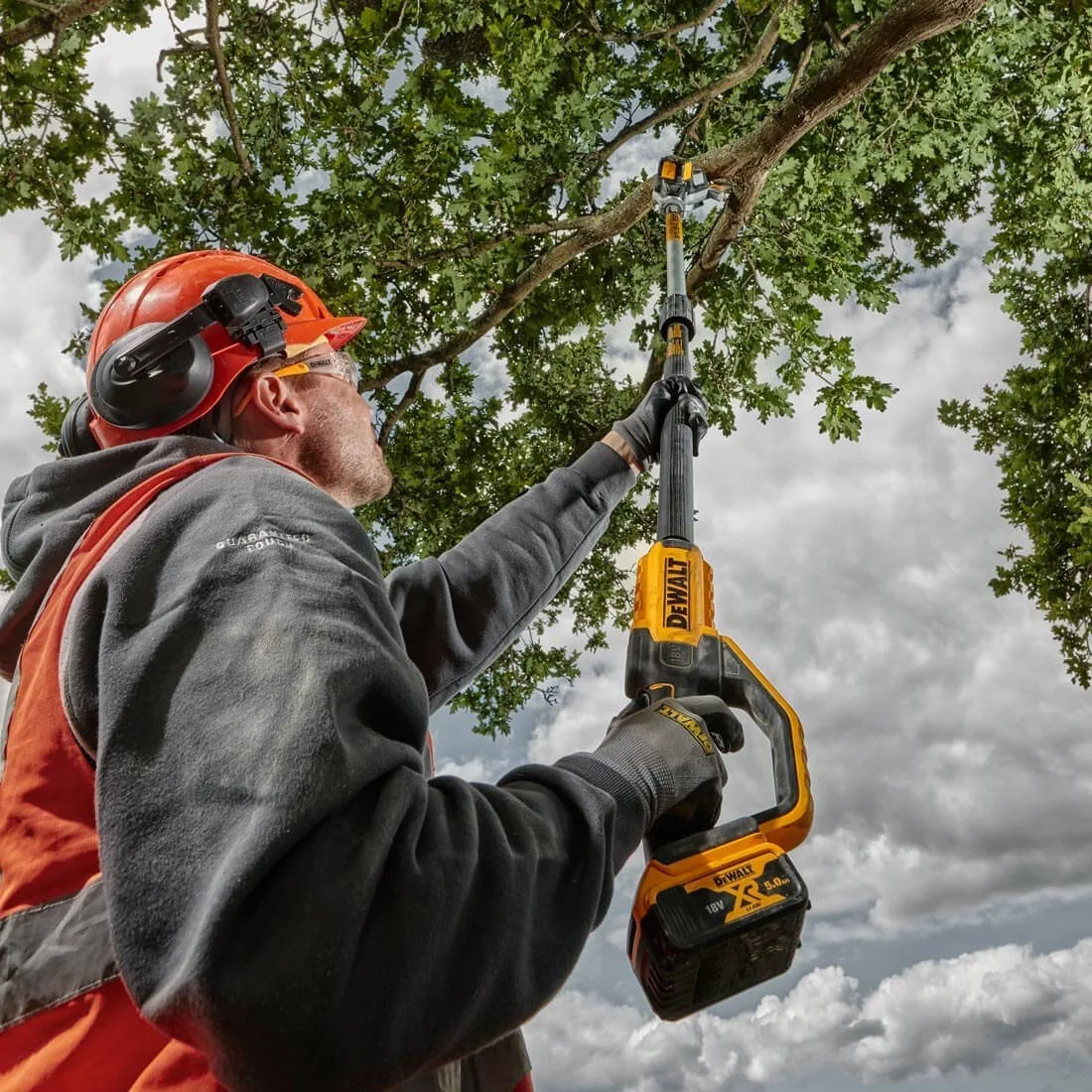 Висоторіз акумуляторний безщітковий зі штангою DeWALT DCMPS567N — фото 4