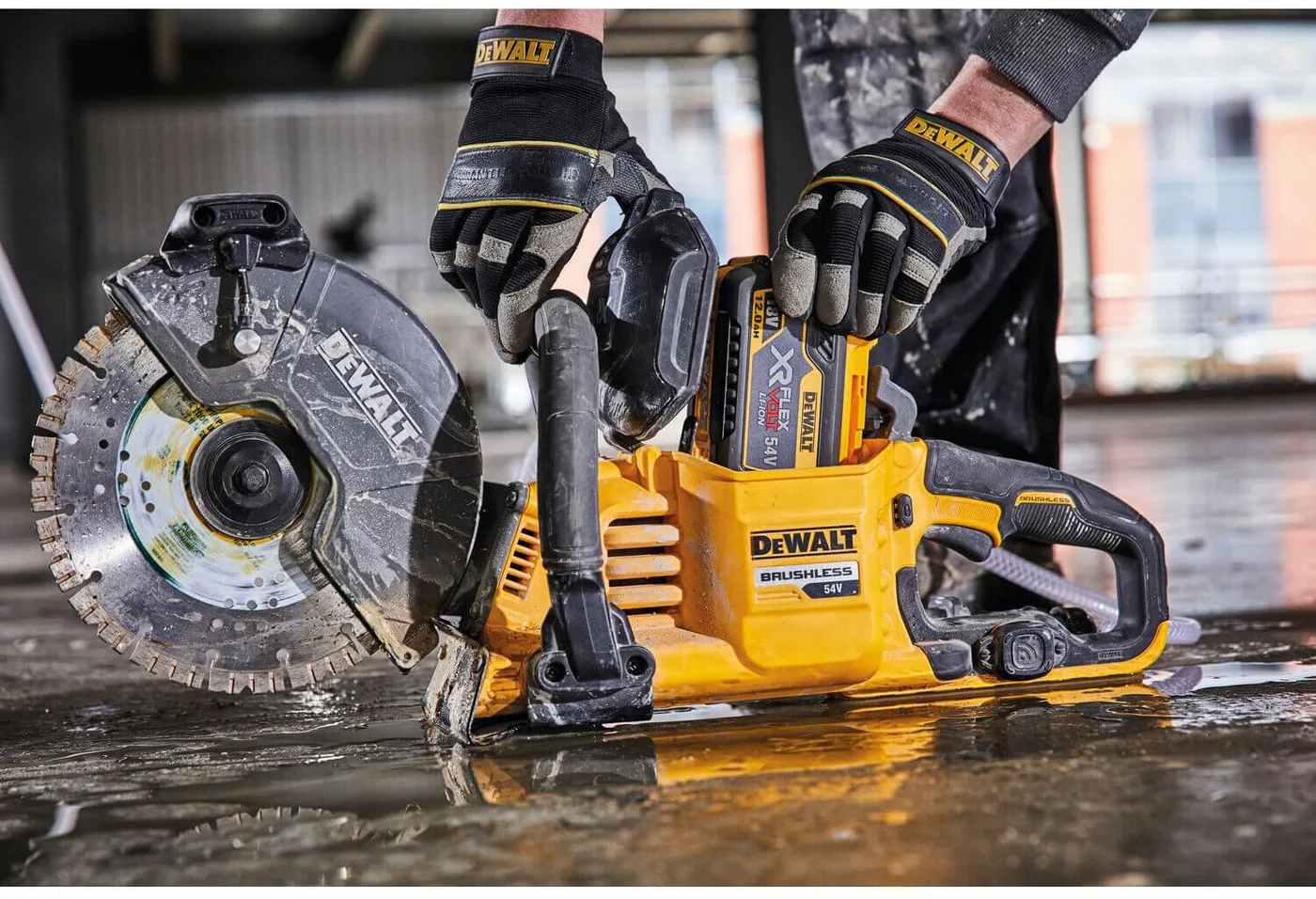Акумулятор DeWALT DCB548 — фото 4