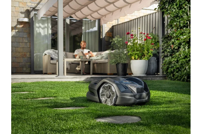 роботизована газонокосарка Husqvarna Automower® 305E NERA — фото 3