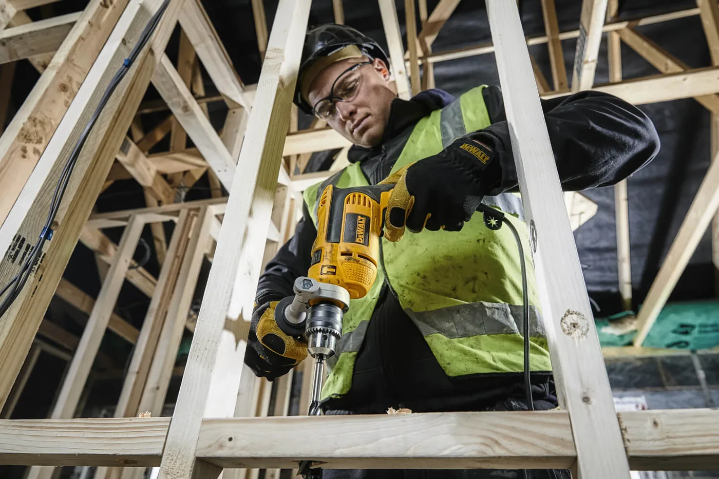 Дриль мережевий ударний DeWALT DWD024 — фото 4