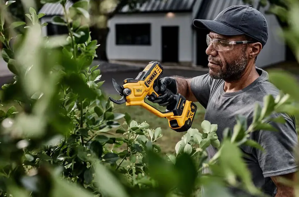 Ножиці садові - секатор акумуляторний DeWALT DCMPP568P1 — фото 5