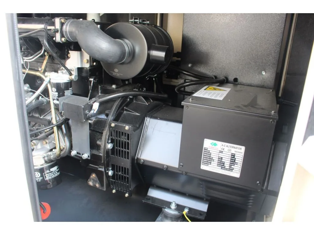 Дизельний генератор UNIVERSAL UND-BD 44 KVA, 44 кВА/35 кВт, автоматичний запуск (avr)+електрозапуск — фото 6