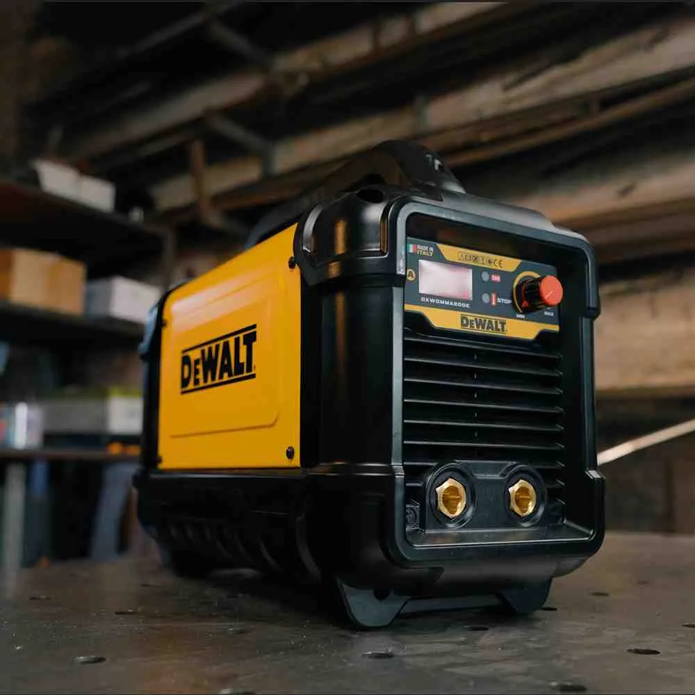 Зварювальний апарат інверторний DeWALT DXWDMMA200E — фото 2